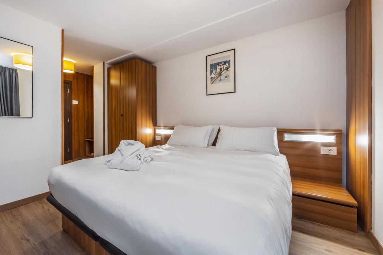 Double or Twin Room,1174469403:JPEG